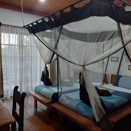 Island Continent Hotel Ivato  외부 사진