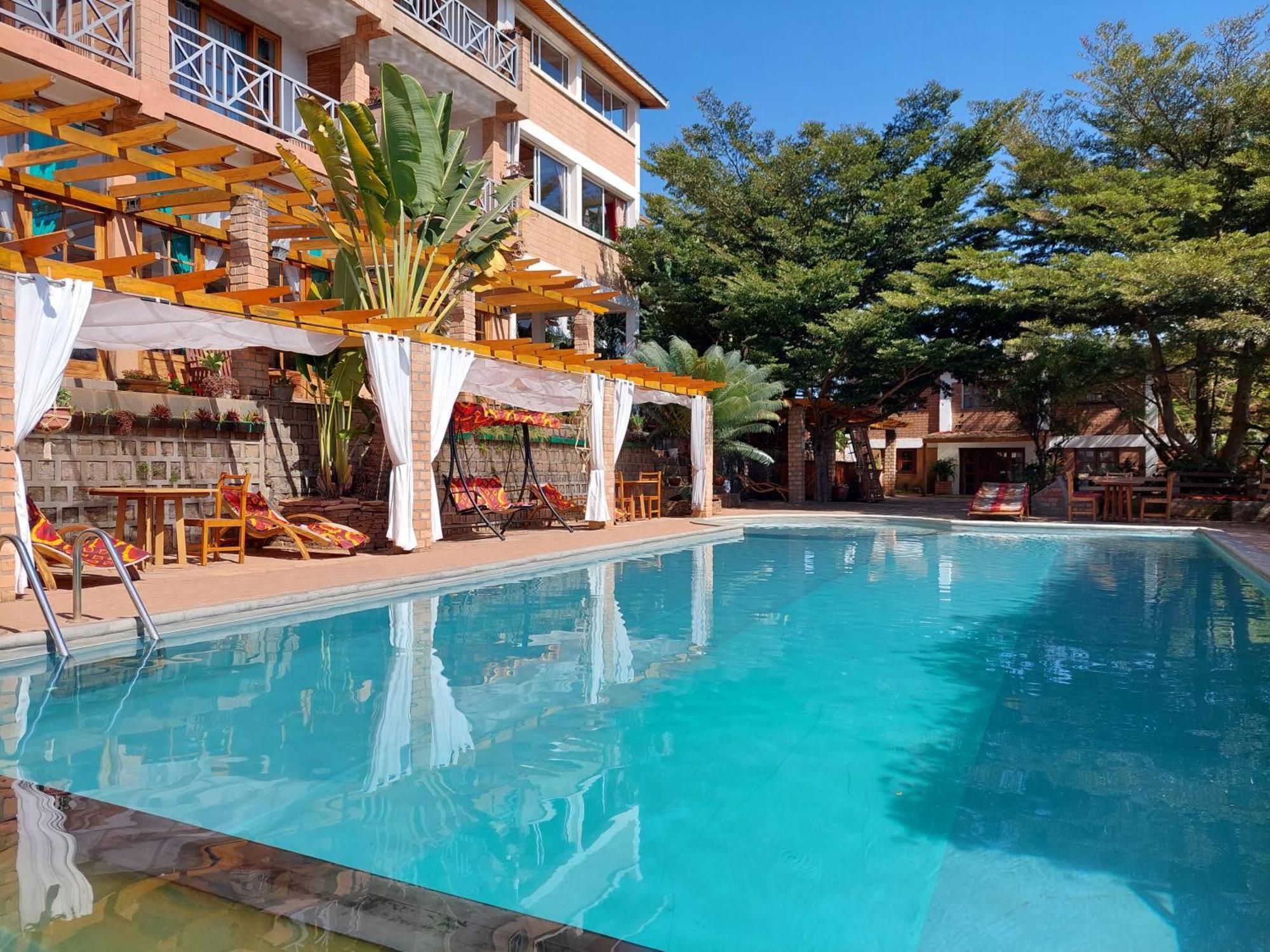Island Continent Hotel Ivato  외부 사진