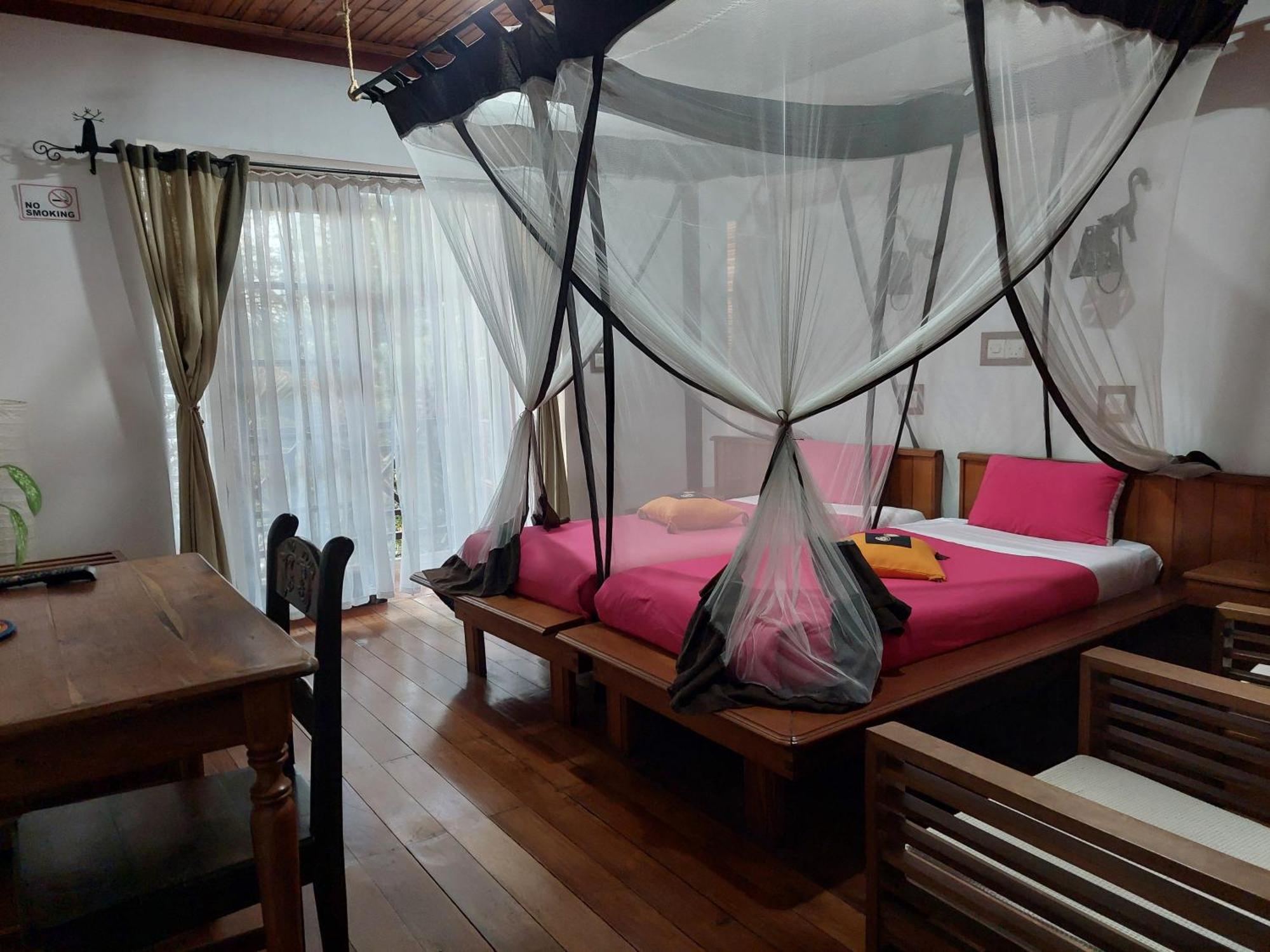 Island Continent Hotel Ivato  외부 사진